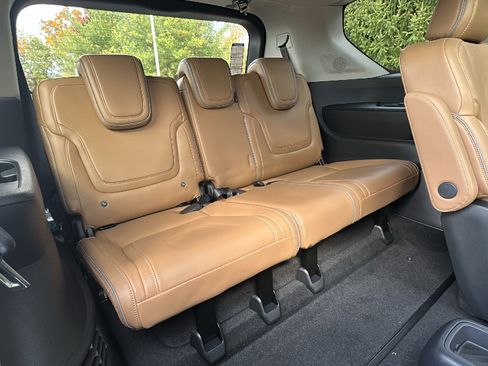 New 2026 INFINITI QX80 Luxe image 11