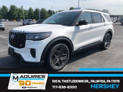 New 2025 Ford Explorer ST image 1