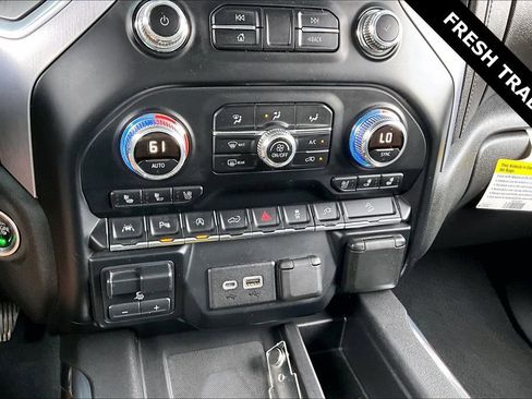 Used 2019 GMC Sierra 1500 SLT AWD/4WD image 16