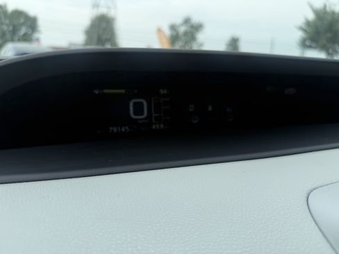 Used 2017 Toyota Prius Four w/ Advanced Technology Package FWD image 13