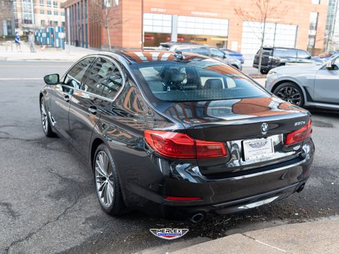 Used 2018 BMW 530e w/ Premium Package 2 RWD image 5