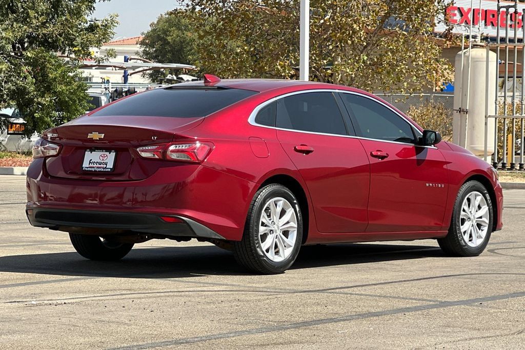 Used 2020 Chevrolet Malibu LT FWD image 5