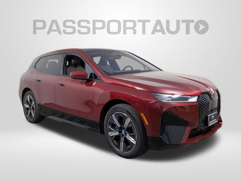 Certified 2025 BMW iX xDrive50 AWD/4WD image 9