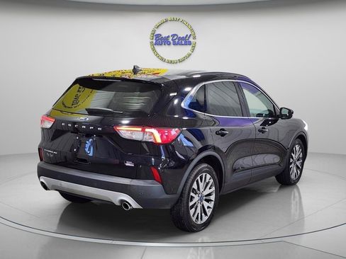 Used 2020 Ford Escape Titanium FWD image 6
