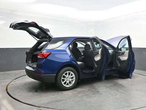 Used 2022 Chevrolet Equinox LS AWD/4WD image 51