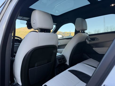 Used 2020 Land Rover Range Rover Velar R-Dynamic S image 14