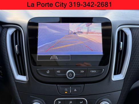 Used 2024 Chevrolet Malibu LT image 18