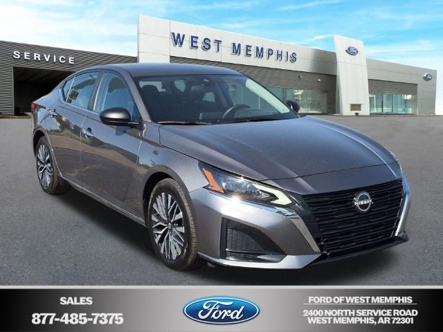 Used 2025 Nissan Altima 2.5 SV FWD image 1