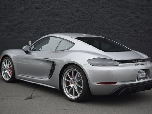 Certified 2025 Porsche 718 Cayman GTS RWD image 3