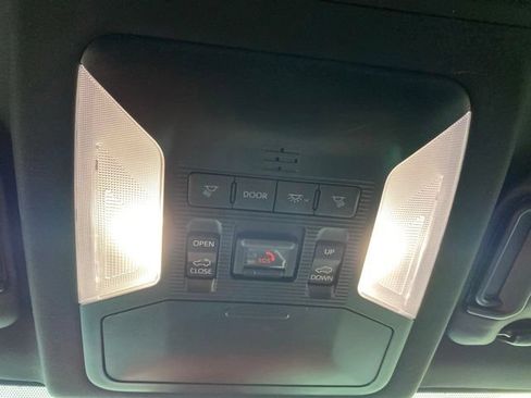 Used 2022 Toyota RAV4 SE w/ Convenience Package AWD/4WD image 20