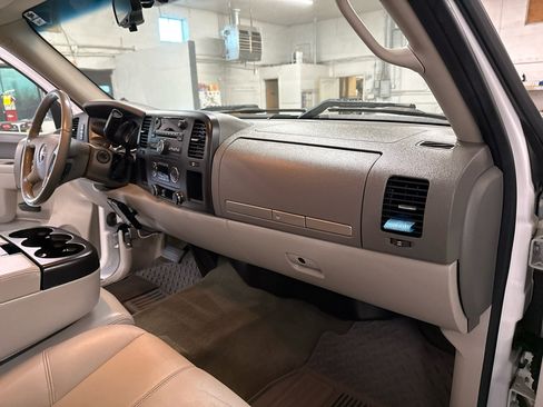 Used 2011 GMC Sierra 1500 SLE w/ Power Tech Package image 44