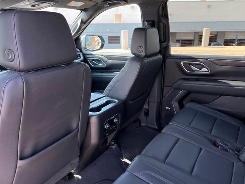 Used 2023 Chevrolet Tahoe LT w/ Luxury Package AWD/4WD image 20