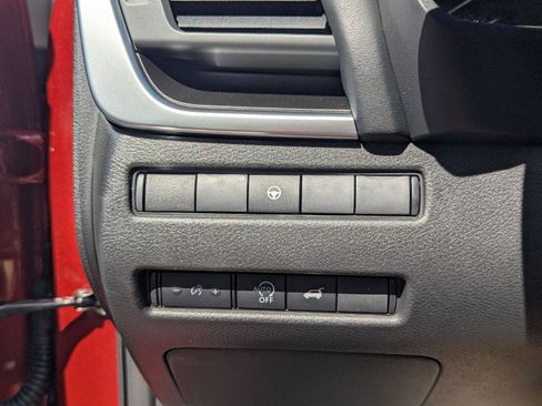 New 2026 Nissan Rogue SV AWD/4WD image 34