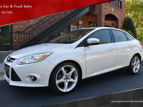Used 2013 Ford Focus Titanium w/ Titanium Handling Pkg image 1