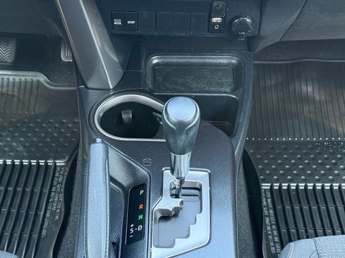 Used 2017 Toyota RAV4 XLE FWD image 26