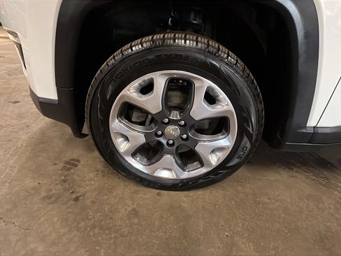 Used 2017 Jeep Compass Limited AWD/4WD image 11