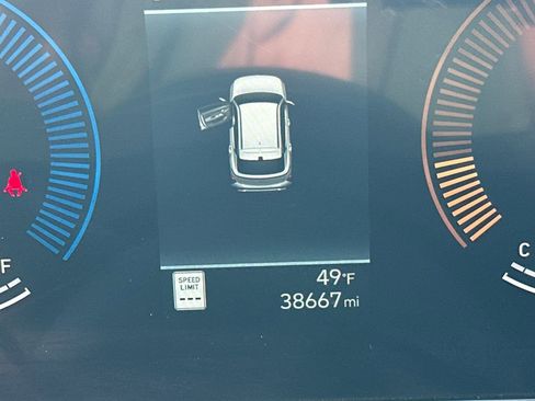 Certified 2025 Hyundai Kona SEL image 27