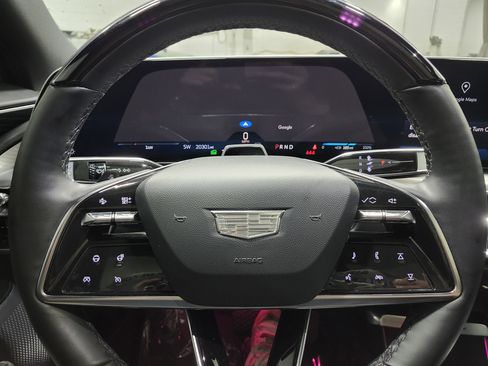 Used 2023 Cadillac Lyriq AWD image 30