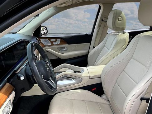 Used 2020 Mercedes-Benz GLS 450 4MATIC image 21