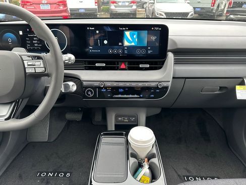 New 2026 Hyundai Ioniq 5 SE AWD/4WD image 16