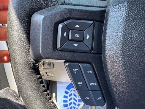 Used 2016 Ford F150 XLT w/ Equipment Group 302A Luxury RWD image 18