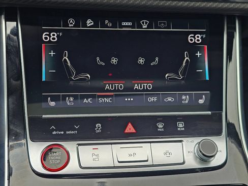 Used 2025 Audi SQ7 Prestige AWD/4WD image 33