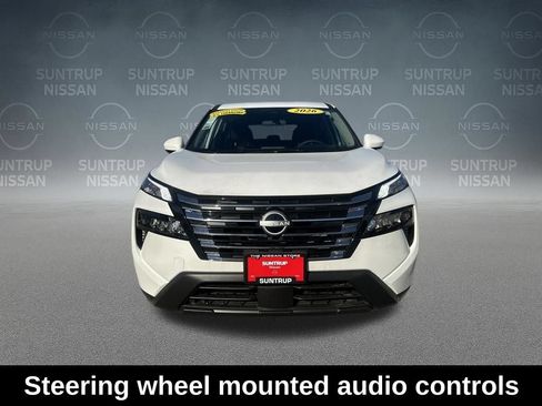 Used 2026 Nissan Rogue SV AWD/4WD image 14