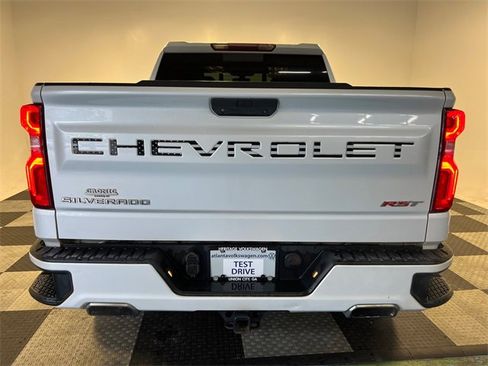 Used 2020 Chevrolet Silverado 1500 RST image 4