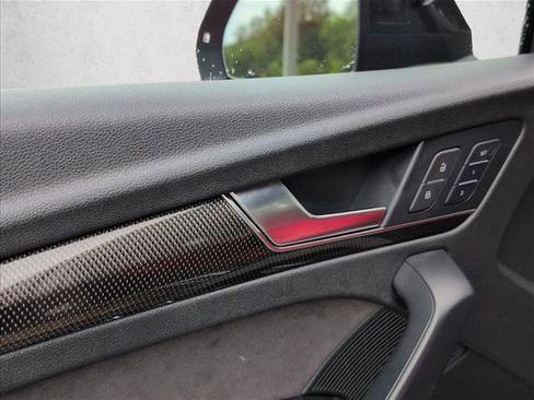 Used 2019 Audi SQ5 Premium Plus w/ Premium Plus Package image 10