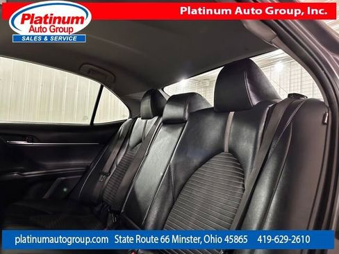 Used 2018 Toyota Camry SE image 25