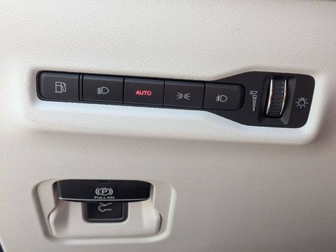 New 2026 Jeep Cherokee Limited AWD/4WD image 16