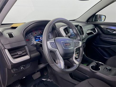 Used 2022 GMC Terrain SLE image 11