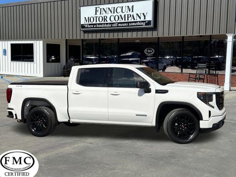 Used 2024 GMC Sierra 1500 Elevation image 1