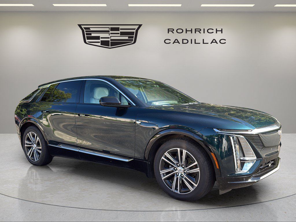 Certified 2024 Cadillac Lyriq Luxury w/ LPO, Floor Liner Package AWD/4WD image 3