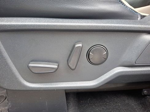 Used 2024 Ford Bronco Wildtrak image 18