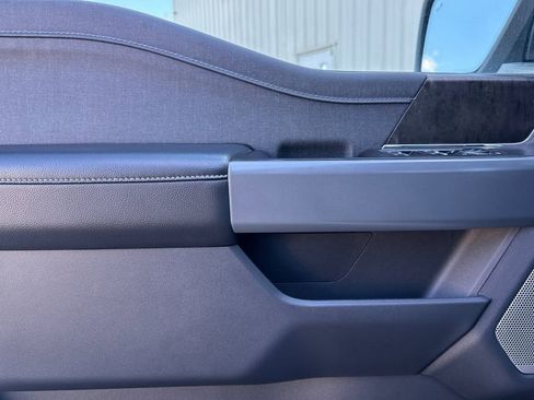 Used 2023 Ford F150 Lariat w/ Trailer Tow Package image 11