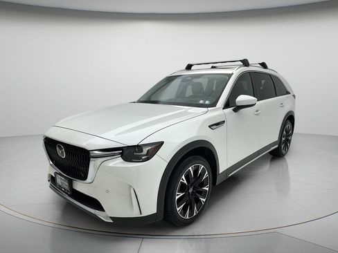 Used 2024 MAZDA CX-90 Plug-In Hybrid w/ Premium Pkg AWD/4WD image 3