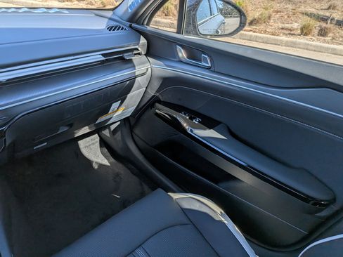 New 2026 Kia K5 GT-Line image 18