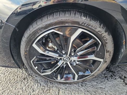 Used 2024 Nissan Altima 2.5 SR image 30