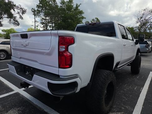 Used 2023 Chevrolet Silverado 2500 High Country w/ Z71 Off-Road Package AWD/4WD image 5