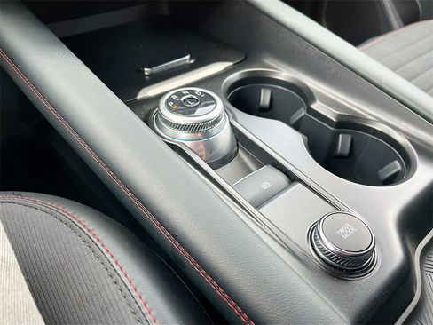 Used 2025 Ford Explorer ST-Line w/ ST-Line Street Pack image 17