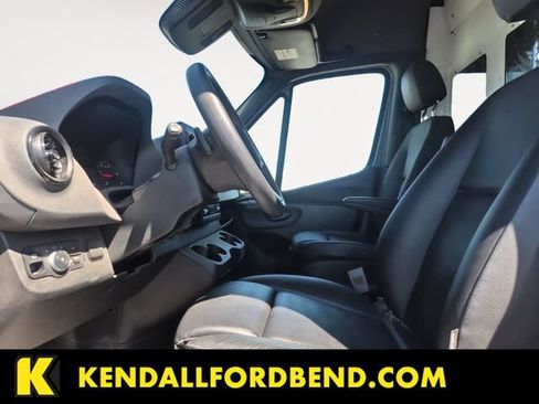 Used 2019 Mercedes-Benz Sprinter 4x4 144 image 9