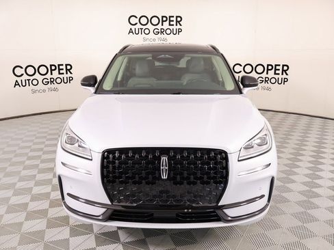 New 2026 Lincoln Corsair Reserve w/ Jet Appearance Package FWD image 9