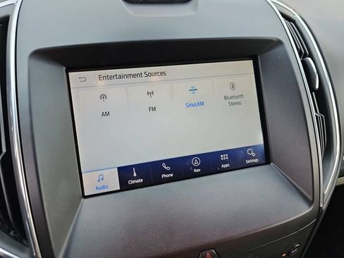 Certified 2020 Ford Edge Titanium FWD image 25