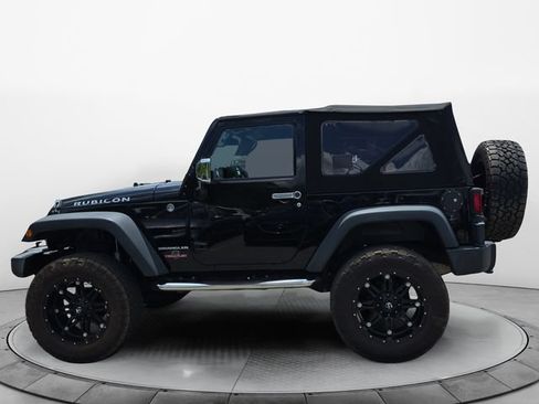 Used 2015 Jeep Wrangler Rubicon w/ Power Convenience Group AWD/4WD image 2