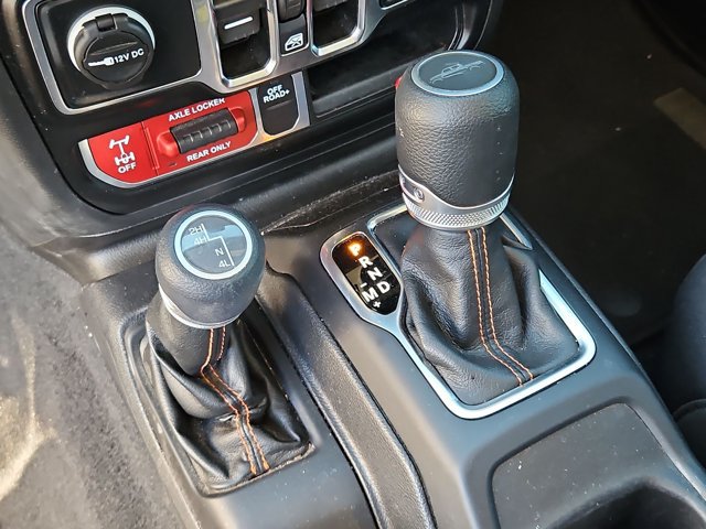 Used 2022 Jeep Gladiator Mojave w/ Trailer Tow Package AWD/4WD image 14