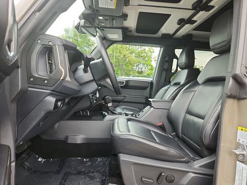 Used 2025 Ford Bronco Badlands AWD/4WD image 8