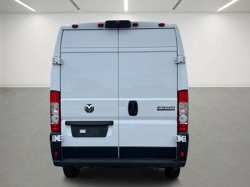 Used 2025 RAM ProMaster 2500 w/ Convenience Group FWD image 5
