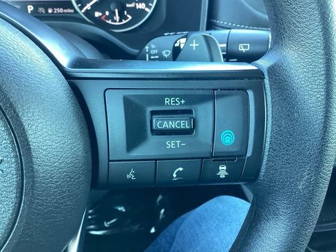 Used 2024 Nissan Rogue SV AWD/4WD image 20