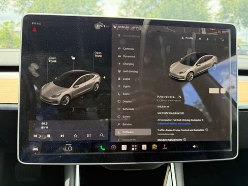 Used 2018 Tesla Model 3 Mid Range RWD image 26